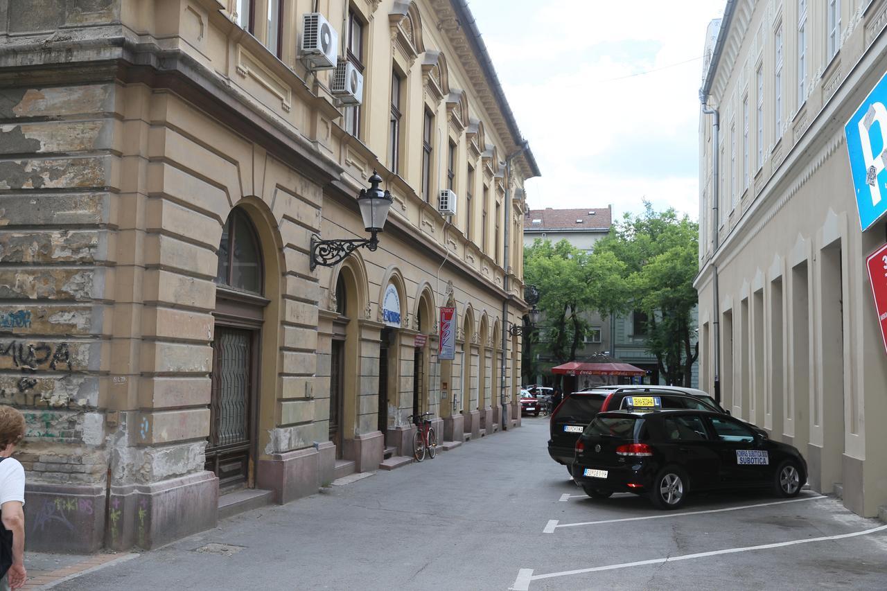 Apartman Centar 2 Subotica Exteriör bild